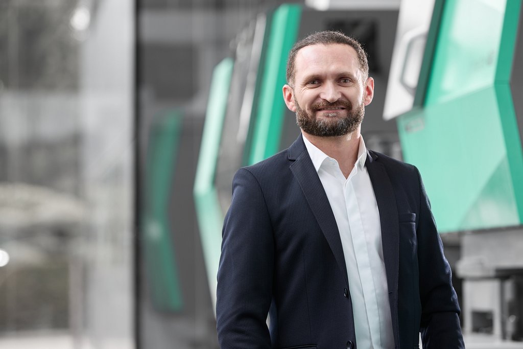 Office Bild-Mihai Dumitru_J0A1714