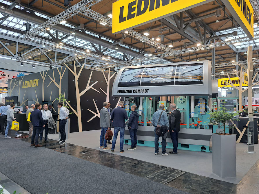 Na predstavitev podjetja in novosti na sejmu LIGNA so se v Ledinku skrbno pripravljali.