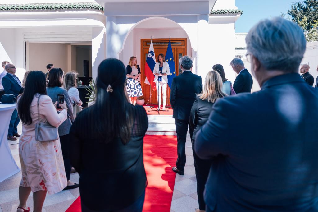 ALZIRIJA_7_10_2025-2__FitMaxWzIwMDAsMjAwMCwiMmZhYTg5OTIyYSJd_mediumW