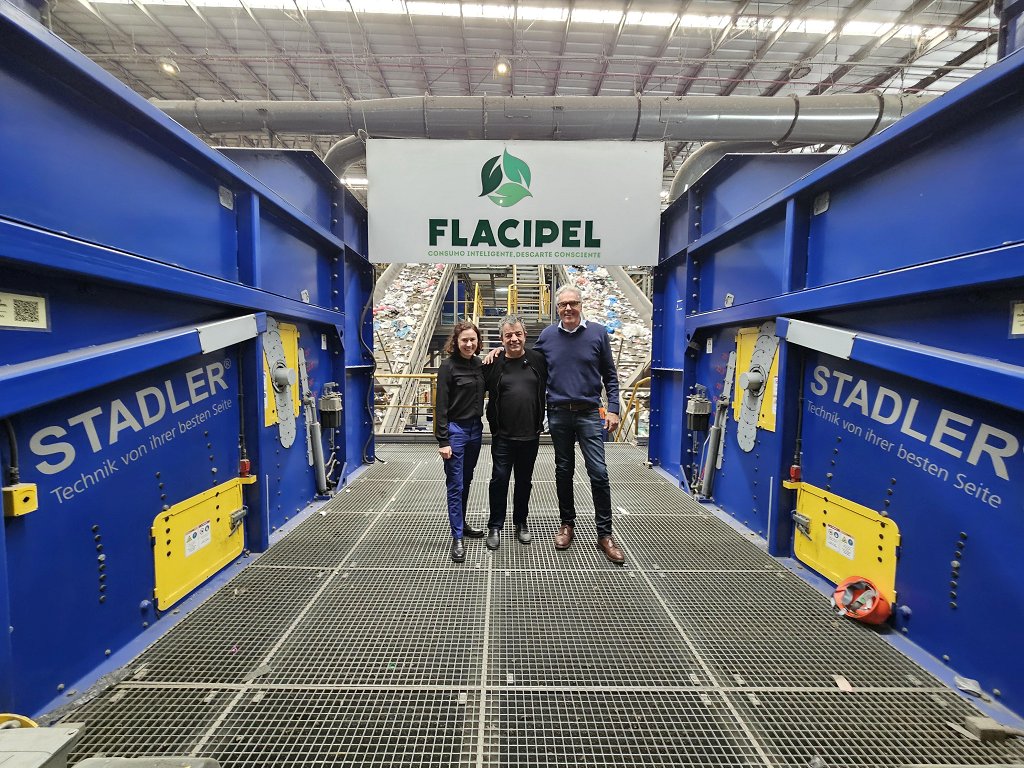 Julia Stadler_Co-CEO of STADLER Group_Silvio Urias_CEO of Multilixo Group and Willi Stadler_Co-CEO of STADLER Group at the Flacipel plant